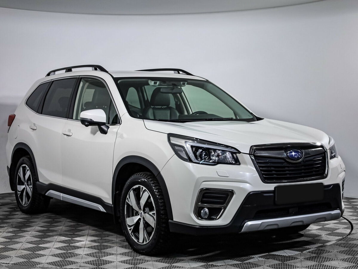Subaru Forester с пробегом — 2018 год. Фото: #2
