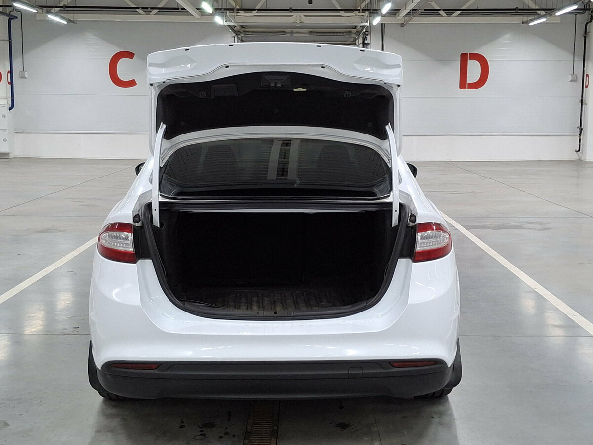 Ford Mondeo с пробегом — 2015 год. Фото: #9