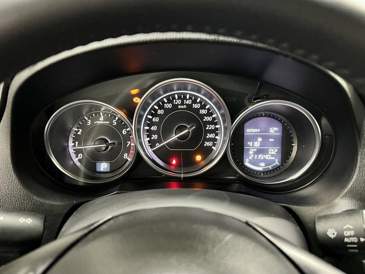 Mazda 6 с пробегом — 2013 год. Фото: #12