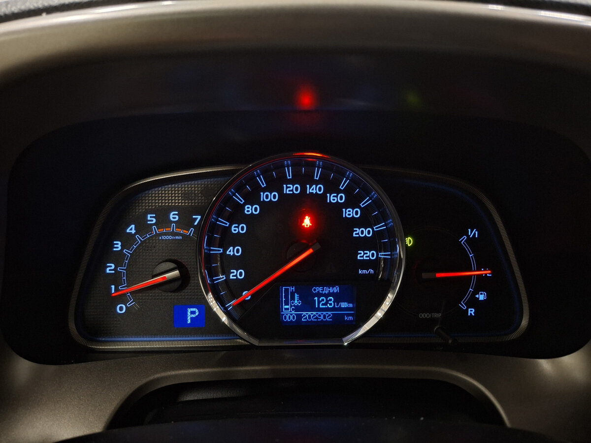 Toyota RAV4 с пробегом — 2013 год. Фото: #12