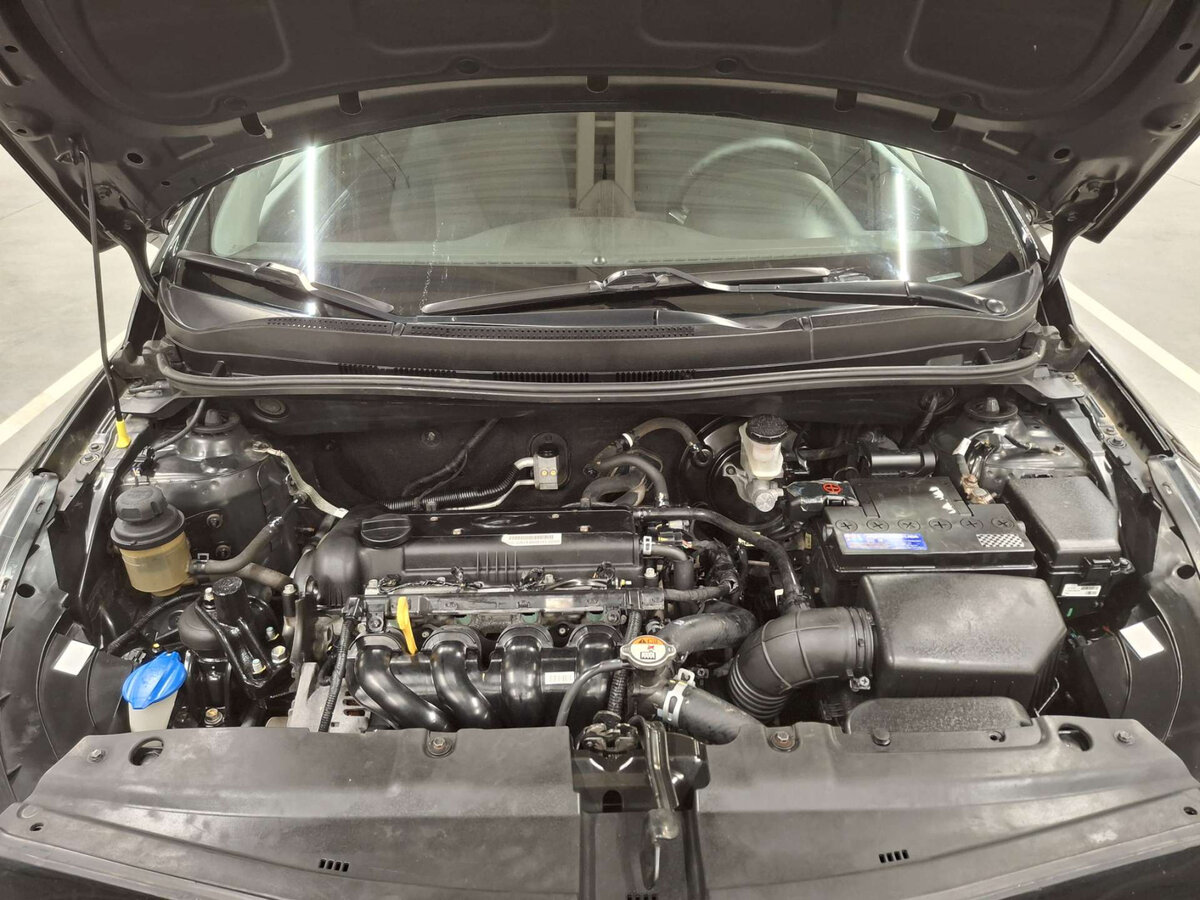 Hyundai Solaris с пробегом — 2016 год. Фото: #8