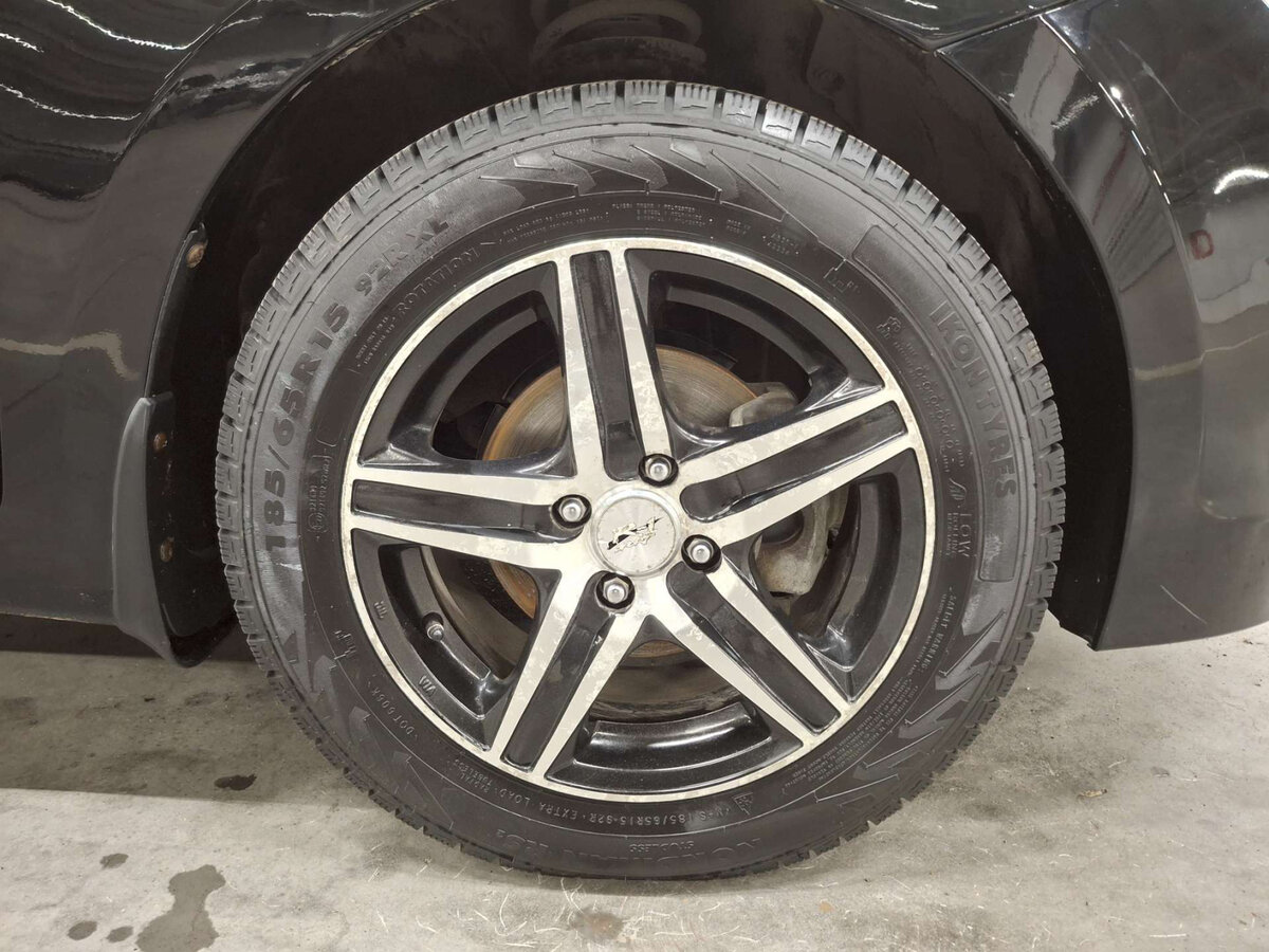 Hyundai Solaris с пробегом — 2016 год. Фото: #17