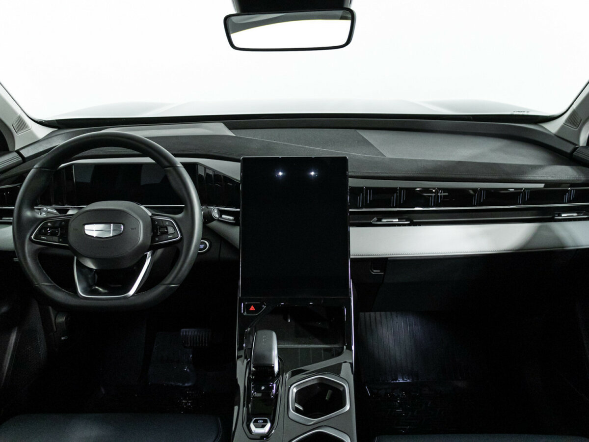 Geely Atlas с пробегом — 2023 год. Фото: #10