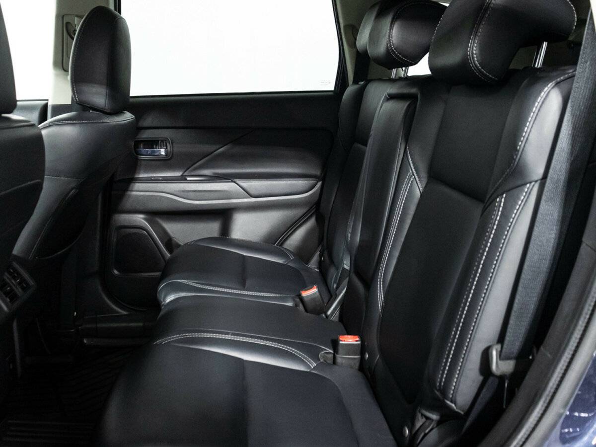 Mitsubishi Outlander с пробегом — 2020 год. Фото: #7