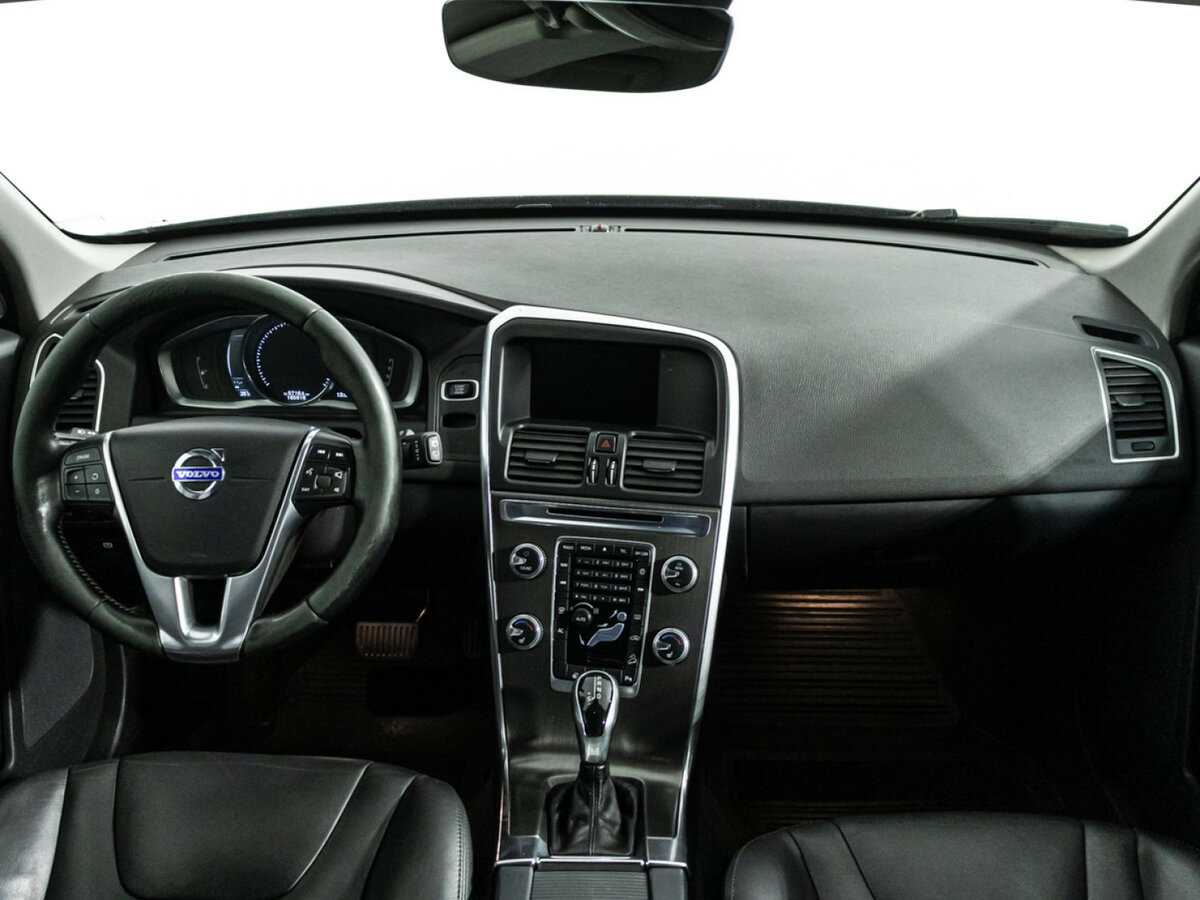 Volvo XC60 с пробегом — 2014 год. Фото: #10