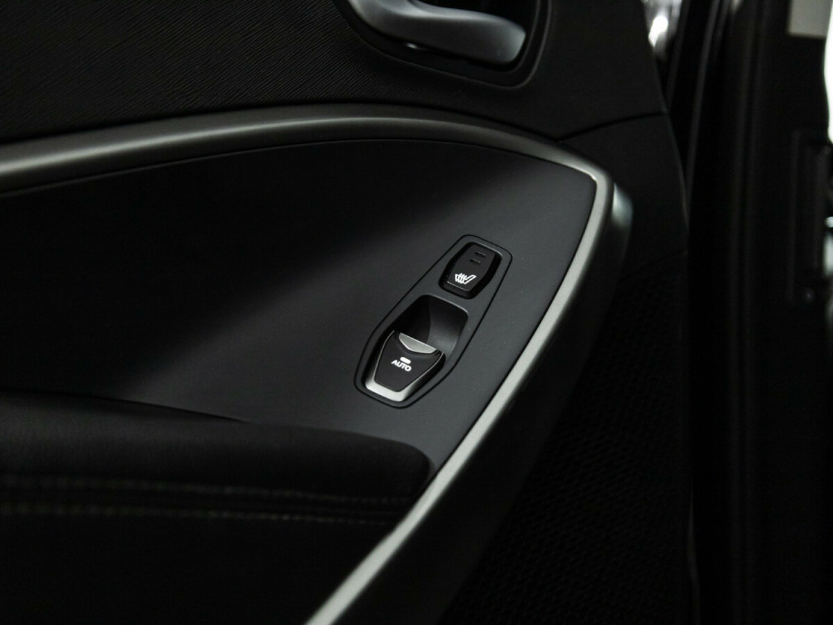 Hyundai Santa Fe с пробегом — 2017 год. Фото: #15