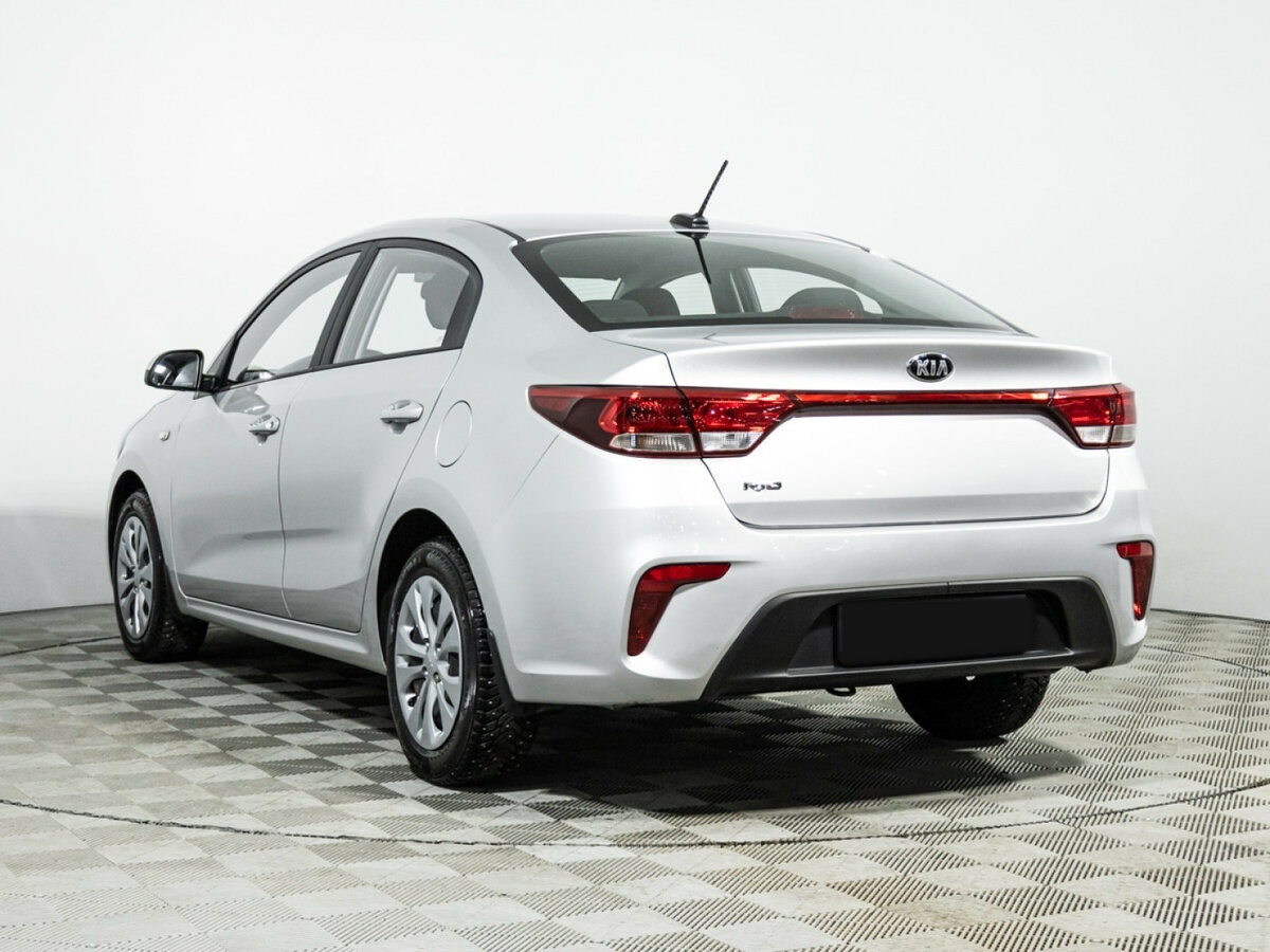 Kia Rio с пробегом — 2020 год. Фото: #6