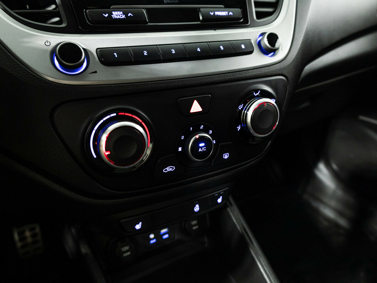 Hyundai Solaris с пробегом — 2017 год. Фото: #14