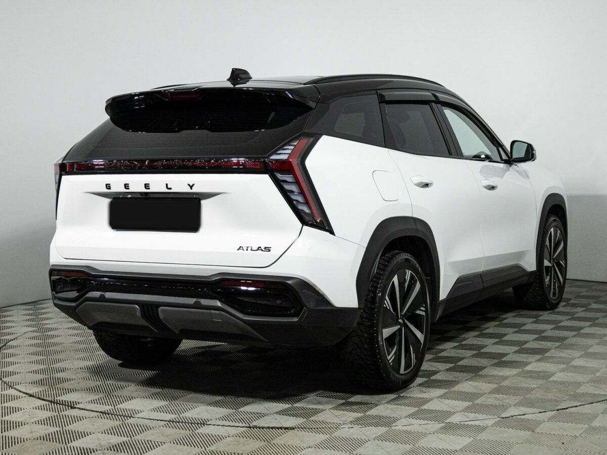 Geely Atlas с пробегом — 2024 год. Фото: #4