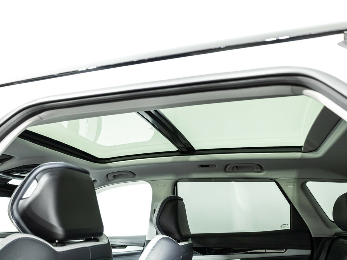 Geely Atlas с пробегом — 2024 год. Фото: #13