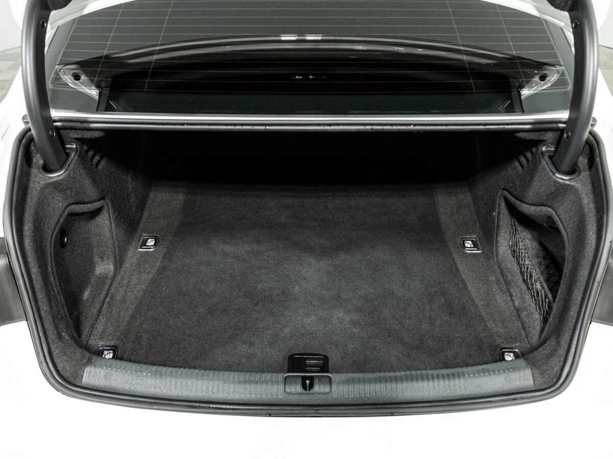 Audi A4 с пробегом — 2018 год. Фото: #20