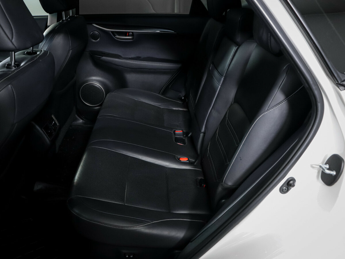 Lexus NX с пробегом — 2015 год. Фото: #7