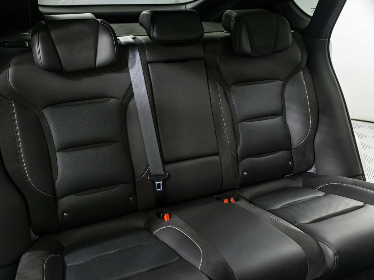 Geely Tugella с пробегом — 2023 год. Фото: #12