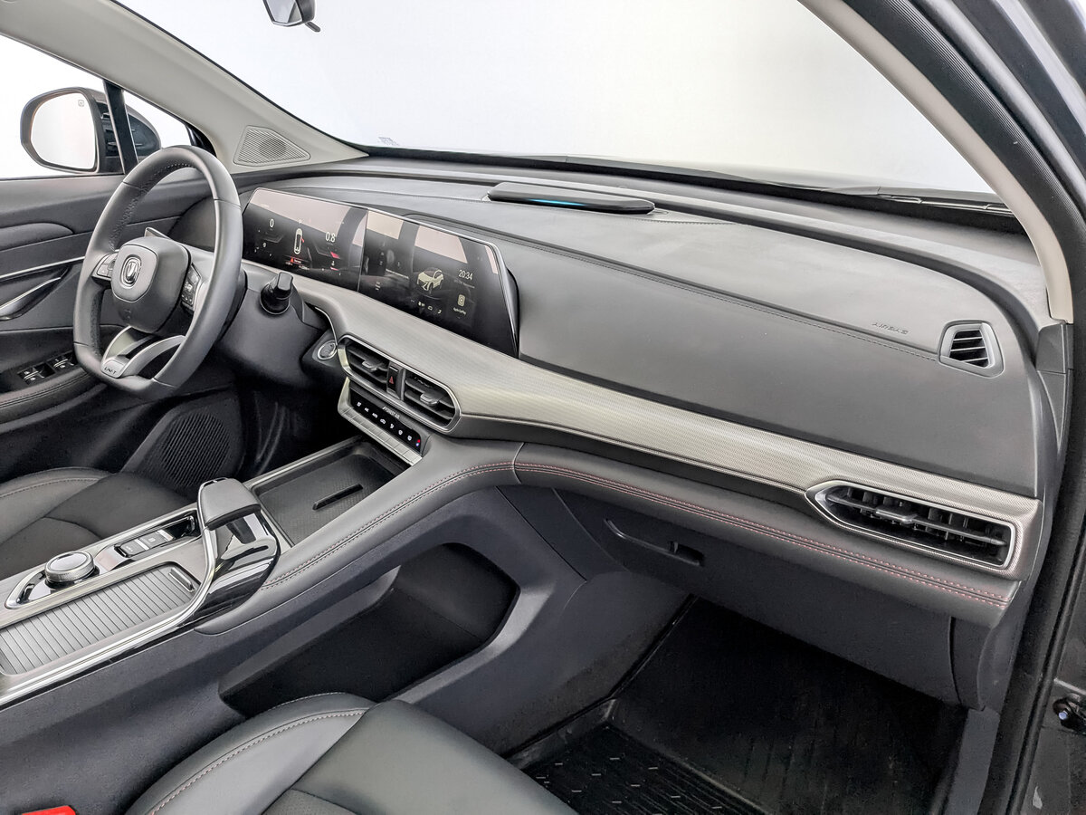 Changan UNI-T с пробегом — 2023 год. Фото: #10