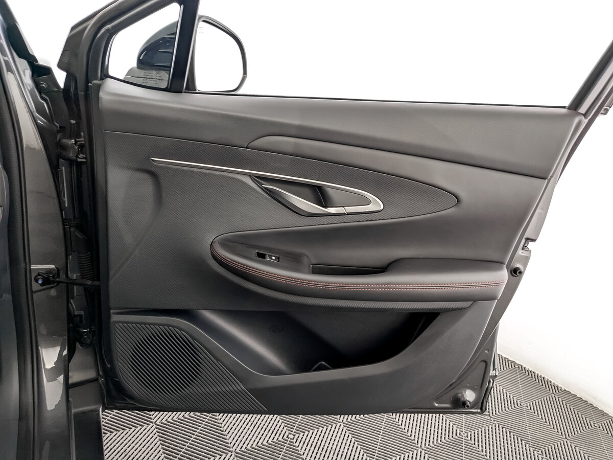 Changan UNI-T с пробегом — 2023 год. Фото: #23