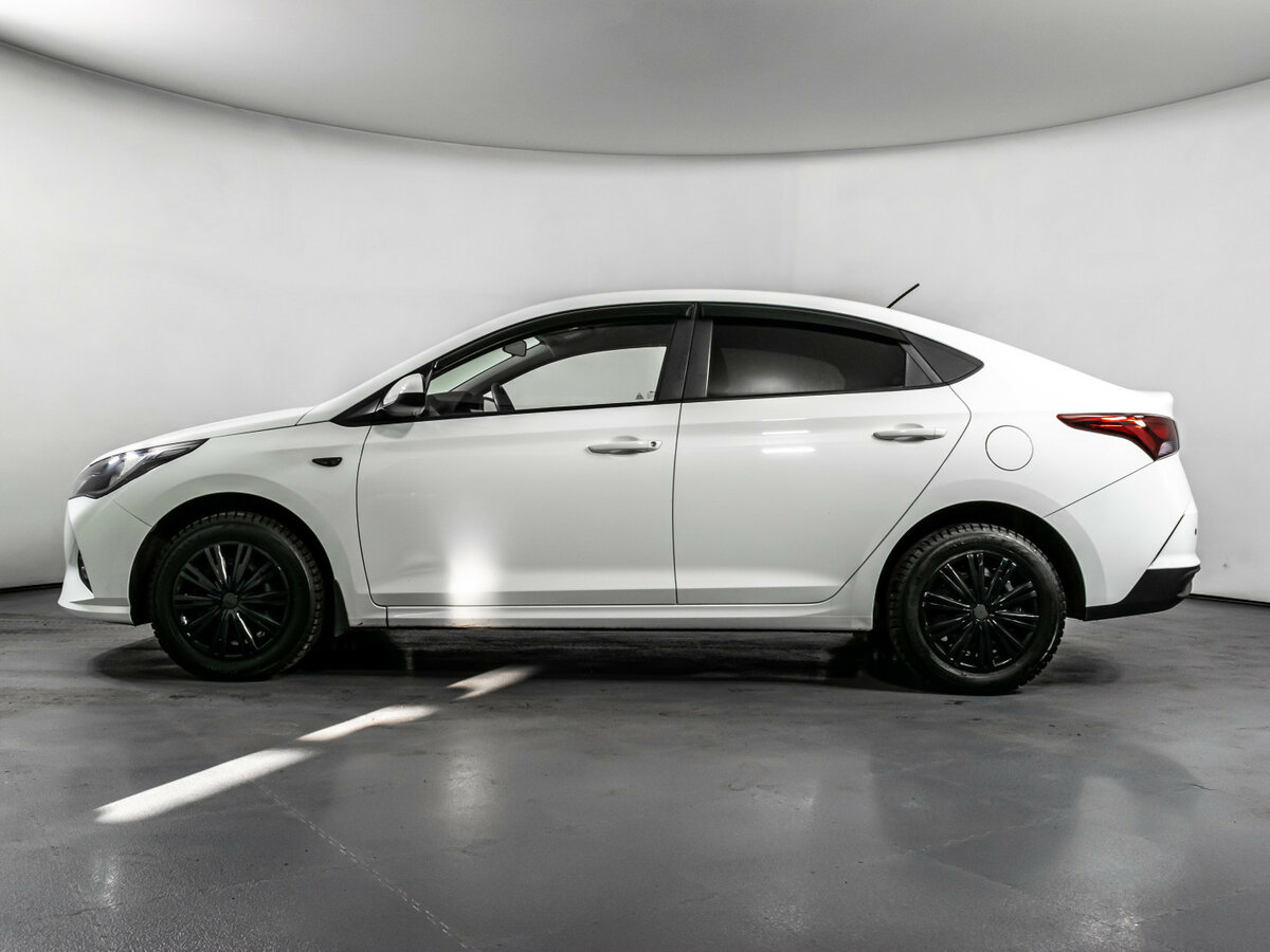 Hyundai Solaris с пробегом — 2020 год. Фото: #7