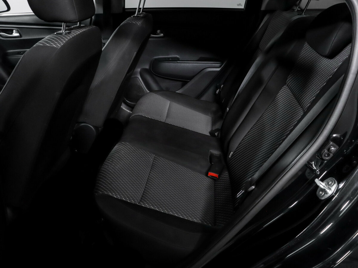 Kia Rio с пробегом — 2017 год. Фото: #7