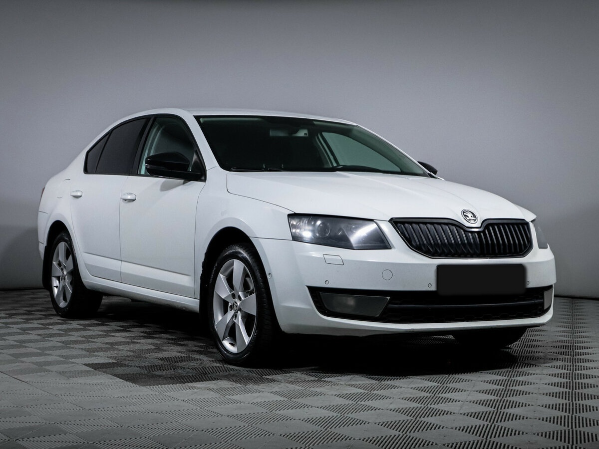 Skoda Octavia с пробегом — 2015 год. Фото: #2