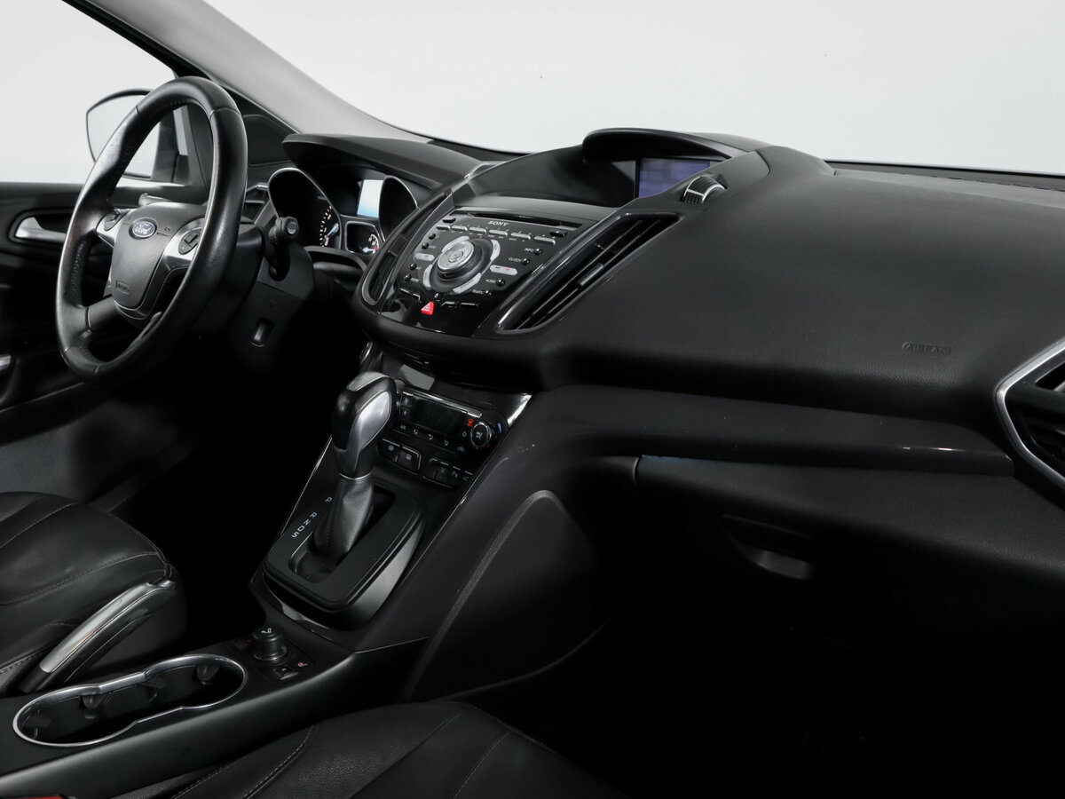 Ford Kuga с пробегом — 2013 год. Фото: #6