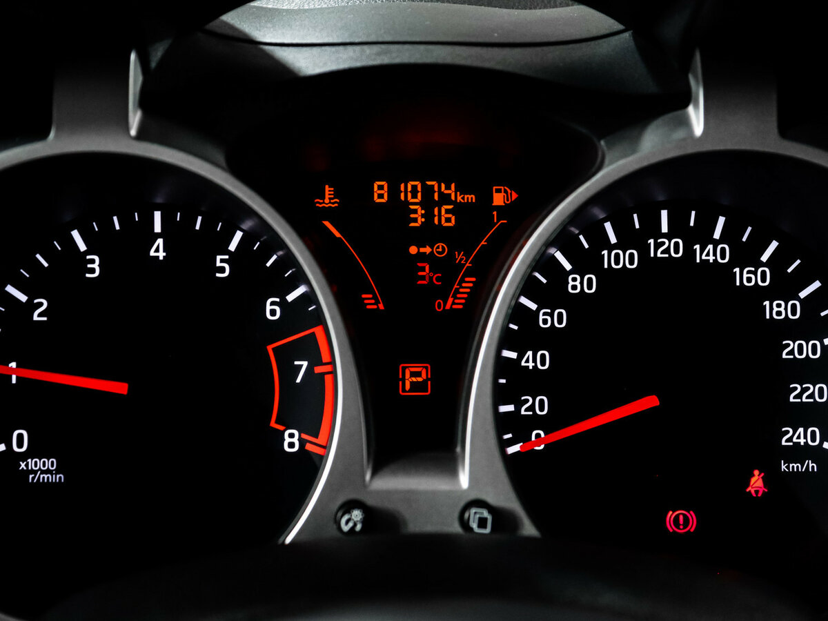 Nissan Juke с пробегом — 2014 год. Фото: #8