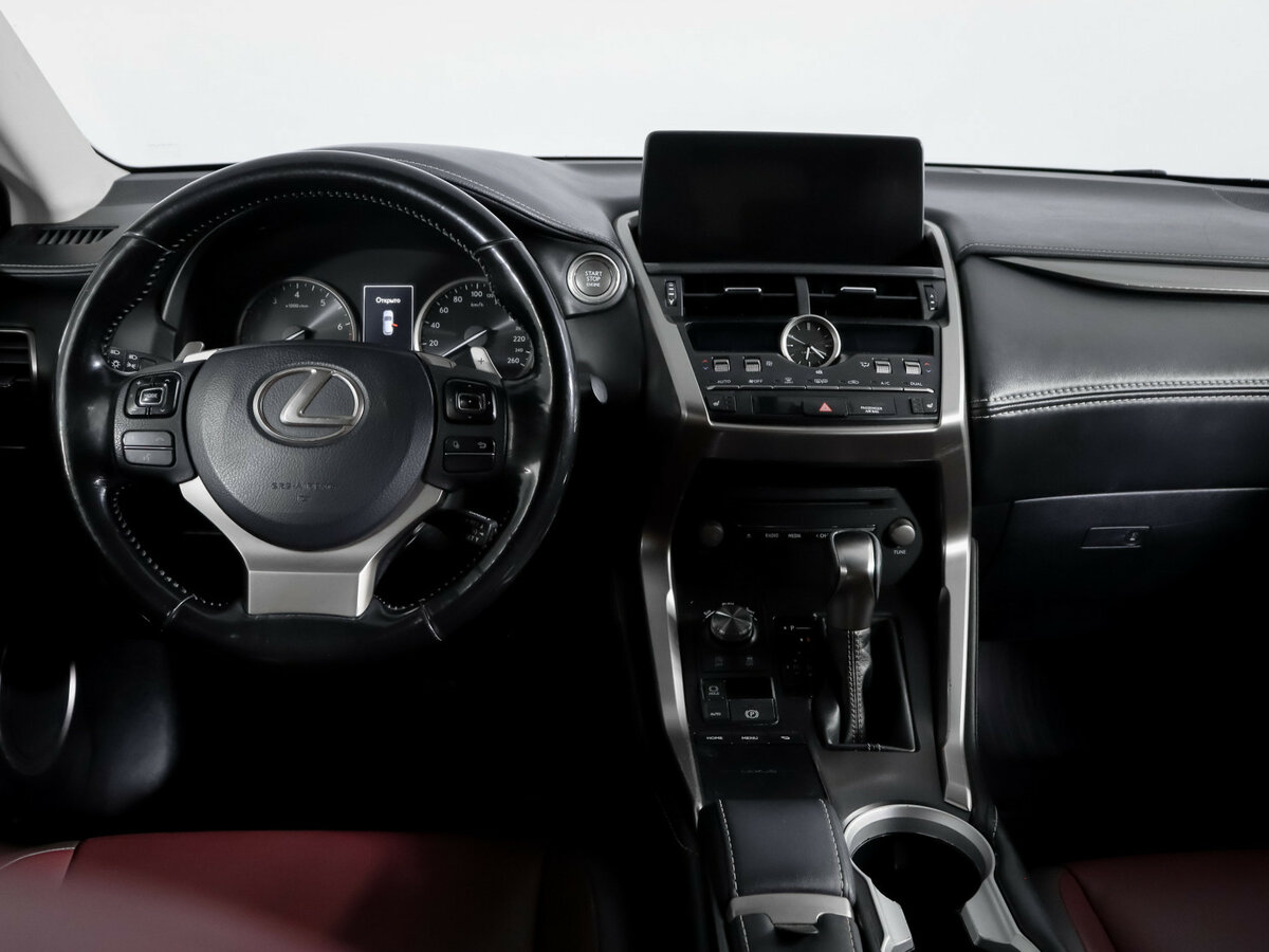 Lexus NX с пробегом — 2017 год. Фото: #9