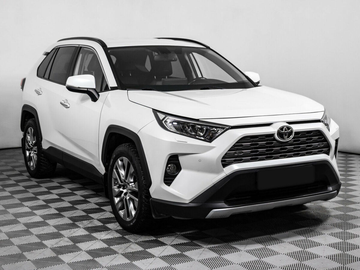 Toyota RAV4 с пробегом — 2019 год. Фото: #2