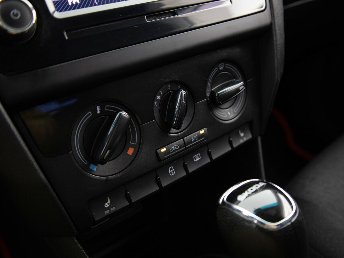 Skoda Rapid с пробегом — 2019 год. Фото: #10