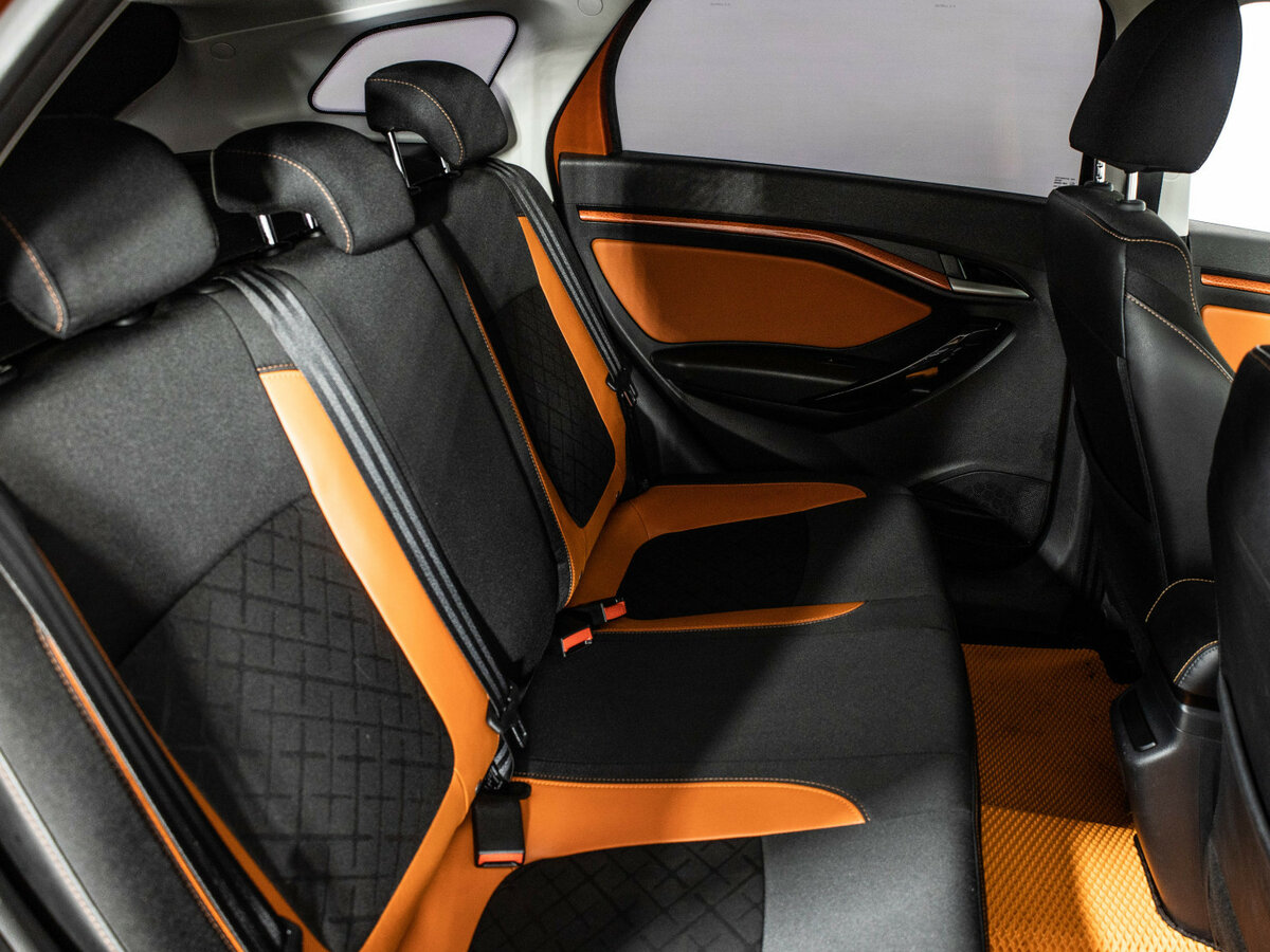 Lada (ВАЗ) Vesta с пробегом — 2019 год. Фото: #12