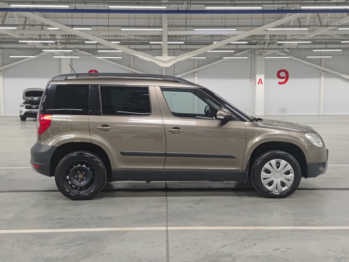 Skoda Yeti с пробегом — 2012 год. Фото: #3