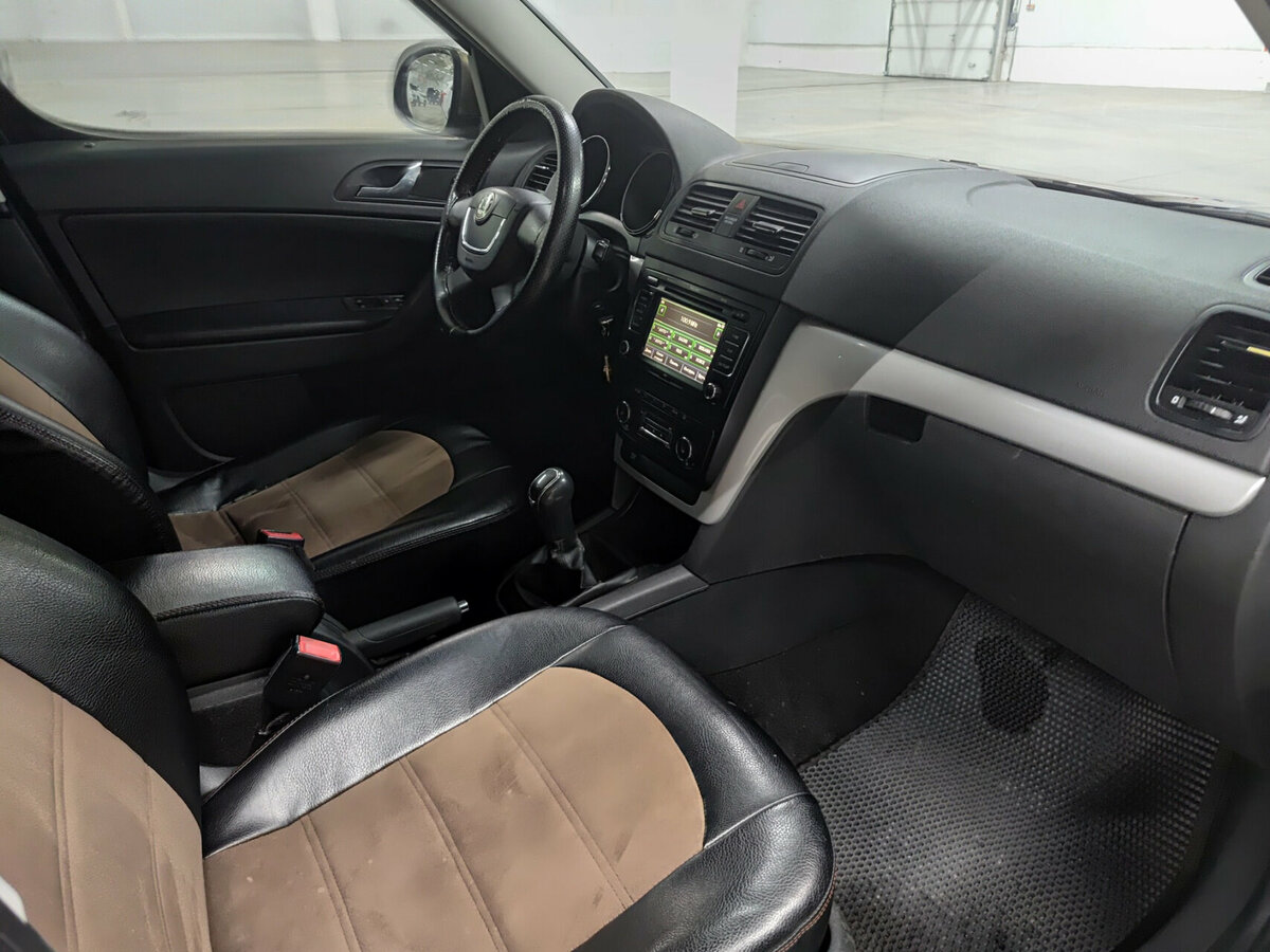 Skoda Yeti с пробегом — 2012 год. Фото: #10