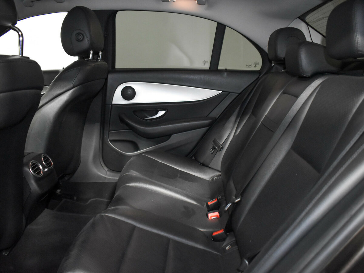 Mercedes-Benz E-Класс с пробегом — 2016 год. Фото: #11