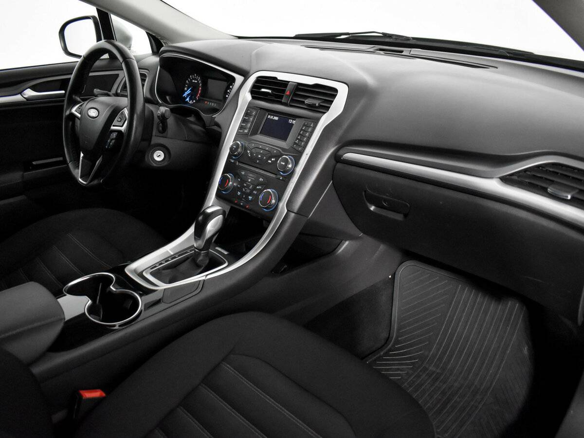Ford Mondeo с пробегом — 2015 год. Фото: #9