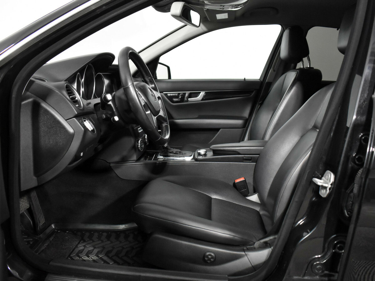 Mercedes-Benz C-Класс с пробегом — 2012 год. Фото: #10