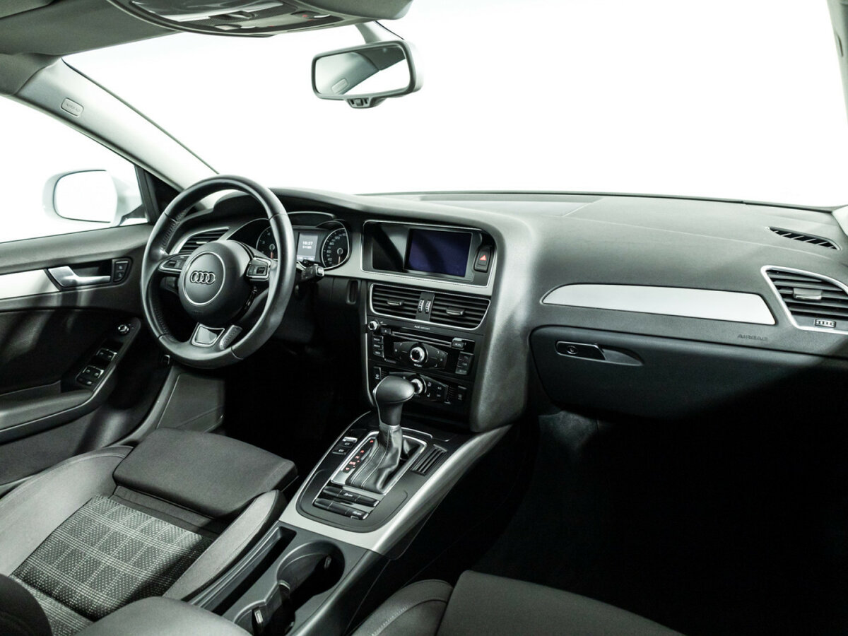 Audi A4 с пробегом — 2014 год. Фото: #8
