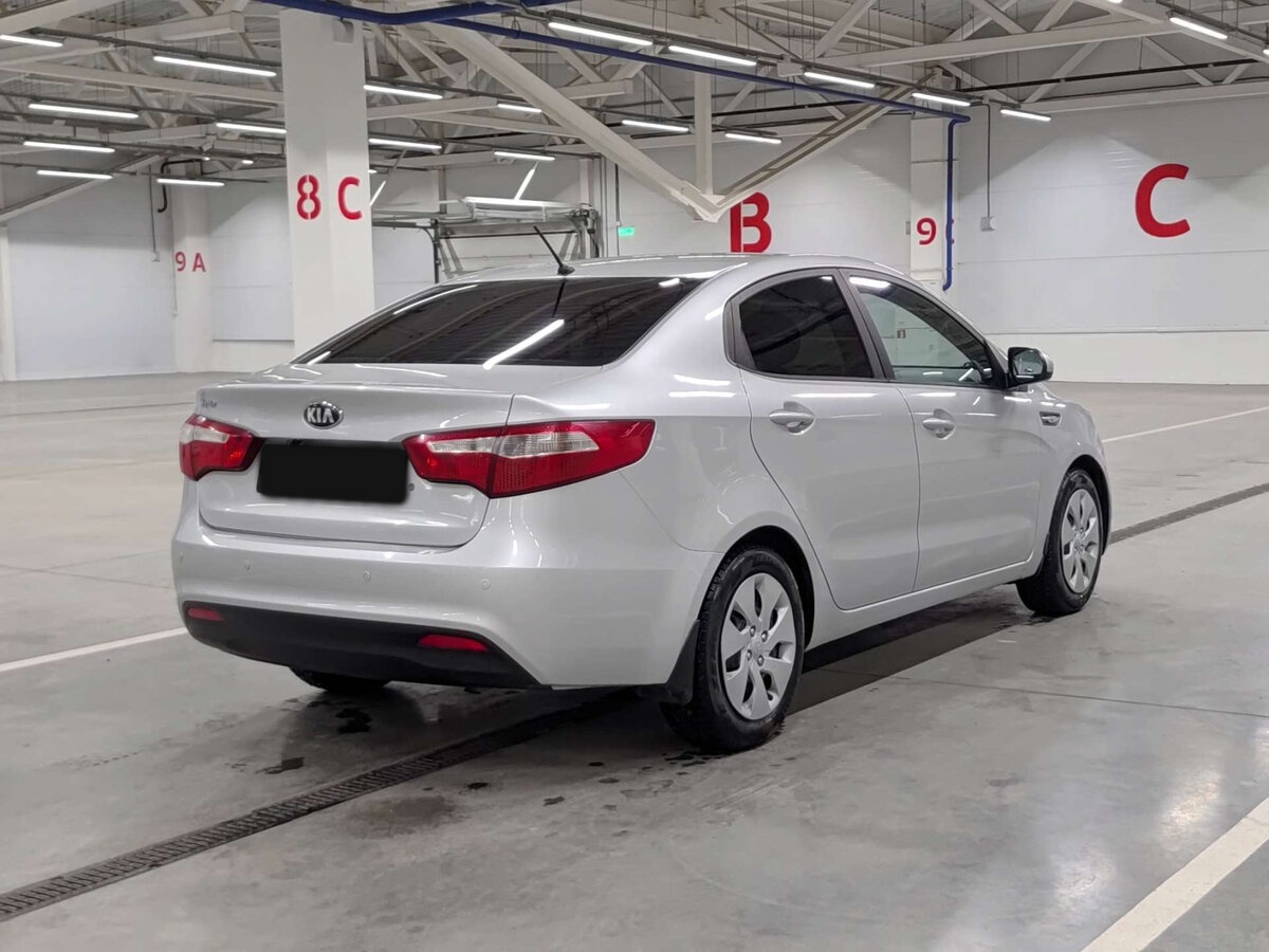 Kia Rio с пробегом — 2014 год. Фото: #4