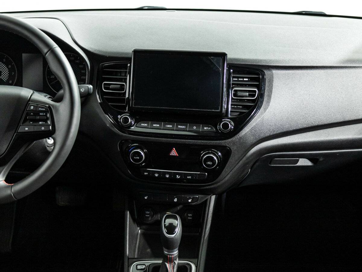 Solaris HS с пробегом — 2024 год. Фото: #13