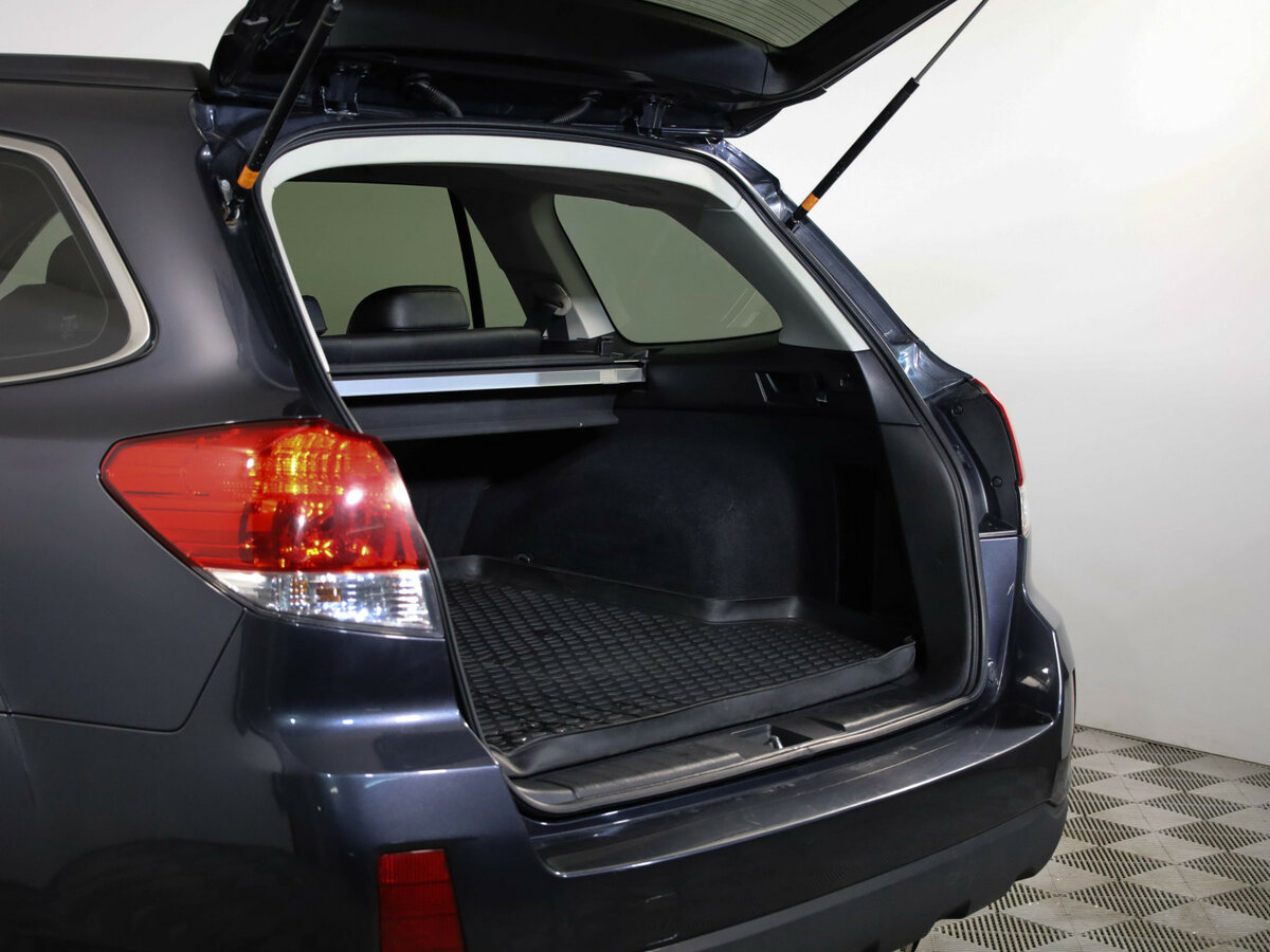 Subaru Outback с пробегом — 2012 год. Фото: #19