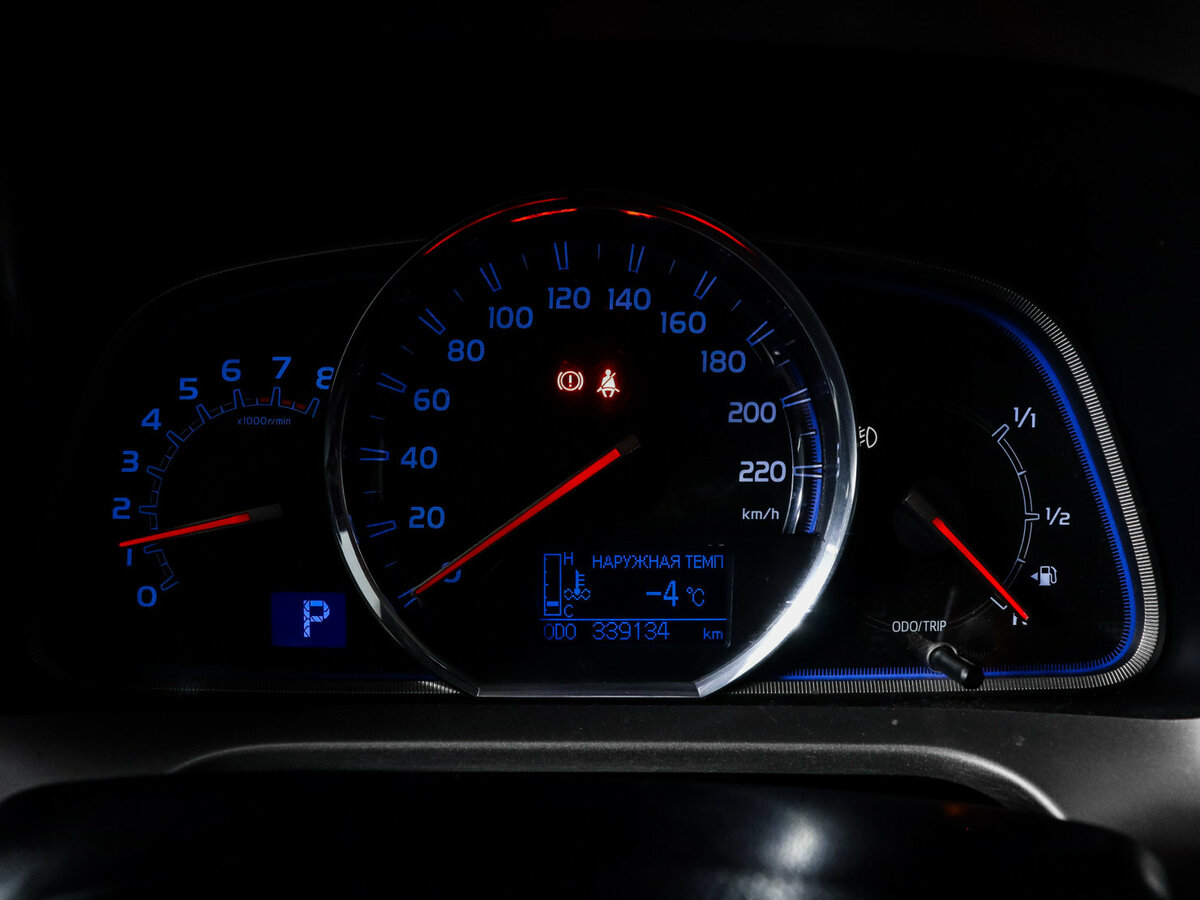 Toyota RAV4 с пробегом — 2013 год. Фото: #10