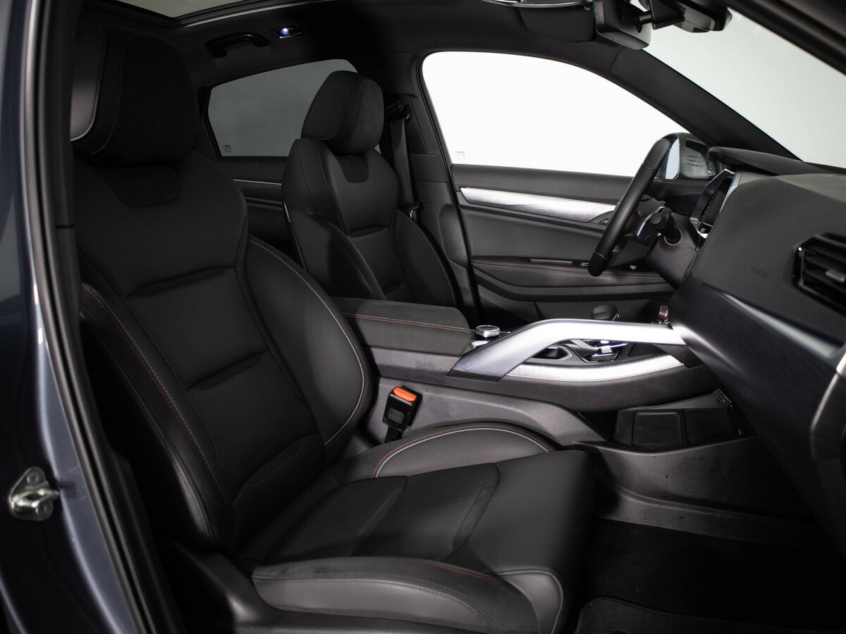 Geely Tugella с пробегом — 2022 год. Фото: #17