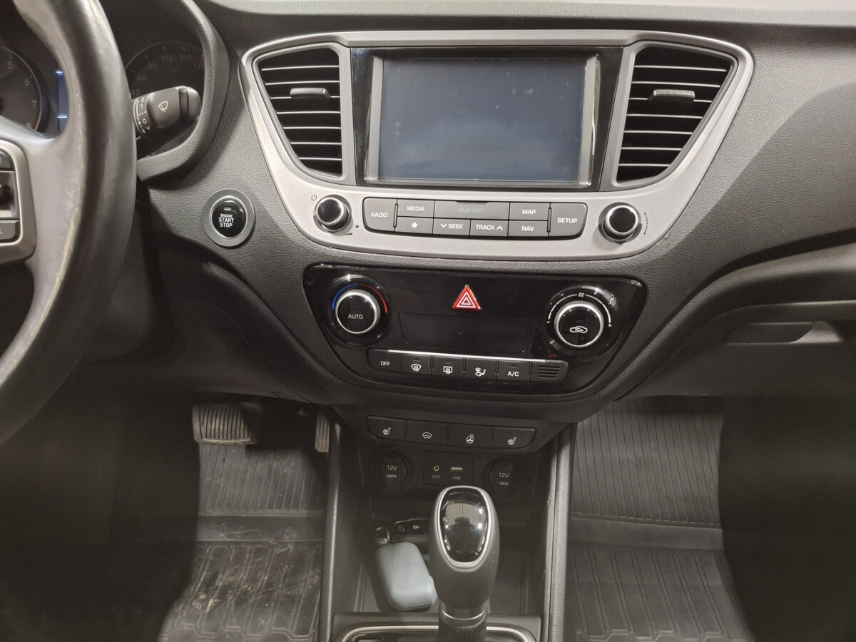 Hyundai Solaris с пробегом — 2017 год. Фото: #14