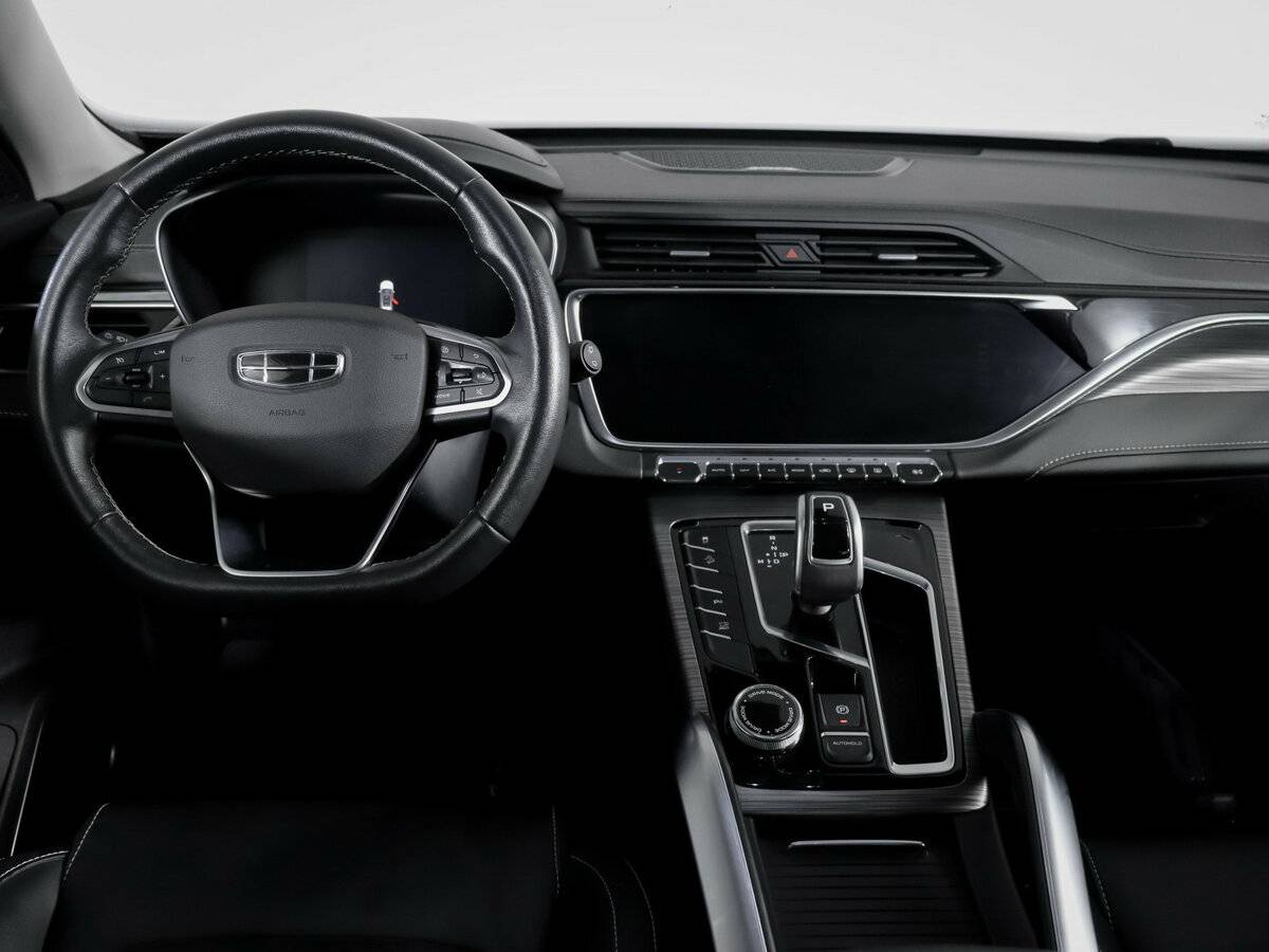 Geely Atlas Pro с пробегом — 2021 год. Фото: #11