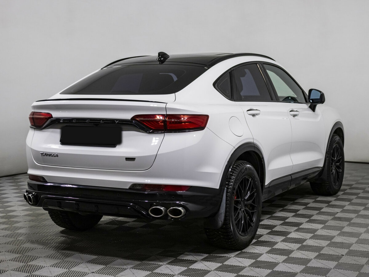 Geely Tugella с пробегом — 2023 год. Фото: #3