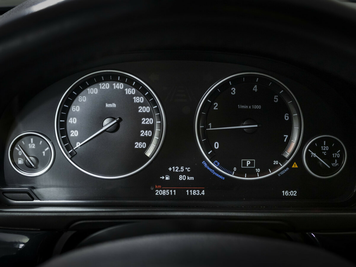 BMW 5 серии с пробегом — 2015 год. Фото: #8