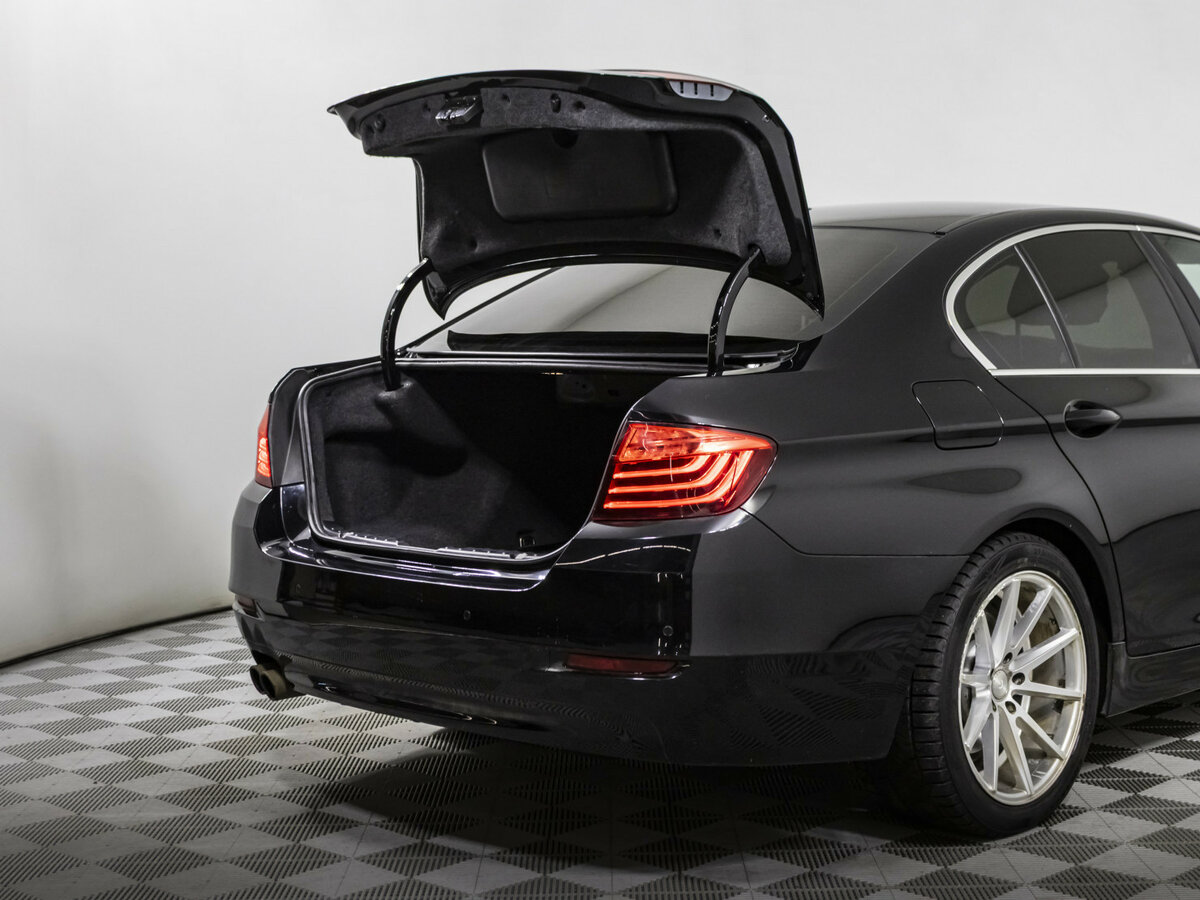 BMW 5 серии с пробегом — 2015 год. Фото: #13