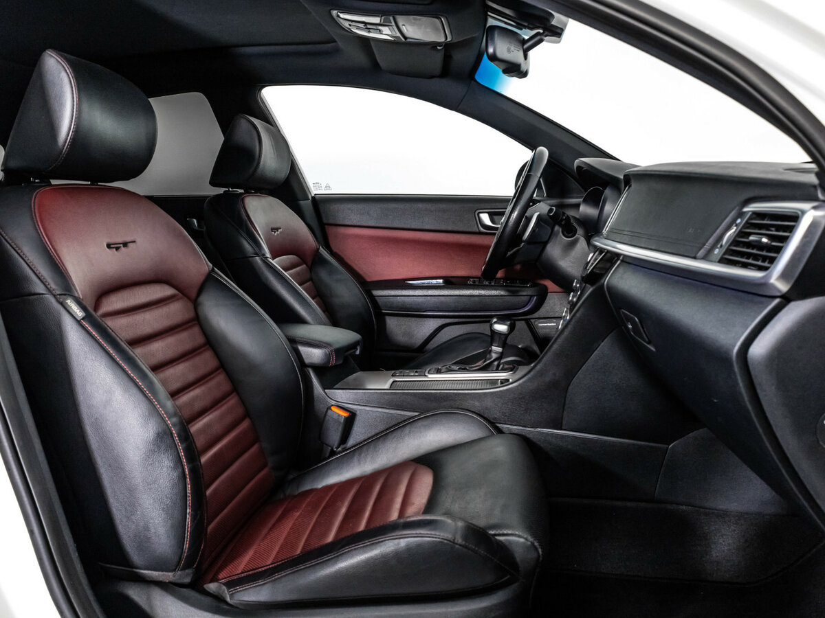 Kia Optima с пробегом — 2018 год. Фото: #23