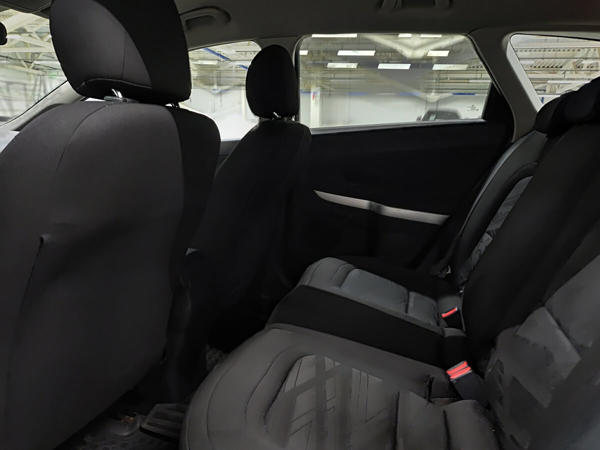 Kia Ceed с пробегом — 2013 год. Фото: #10