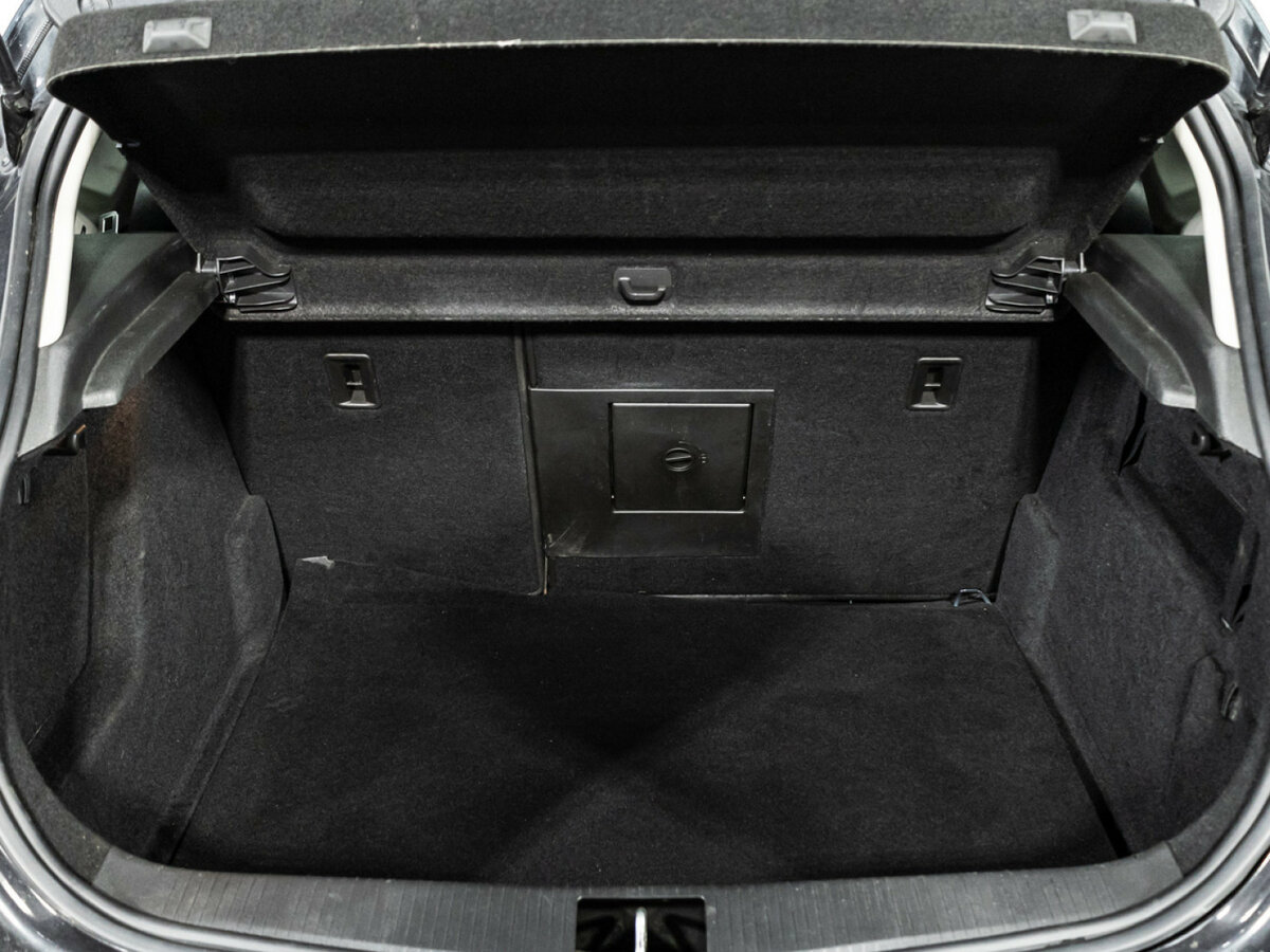 Opel Astra с пробегом — 2013 год. Фото: #1