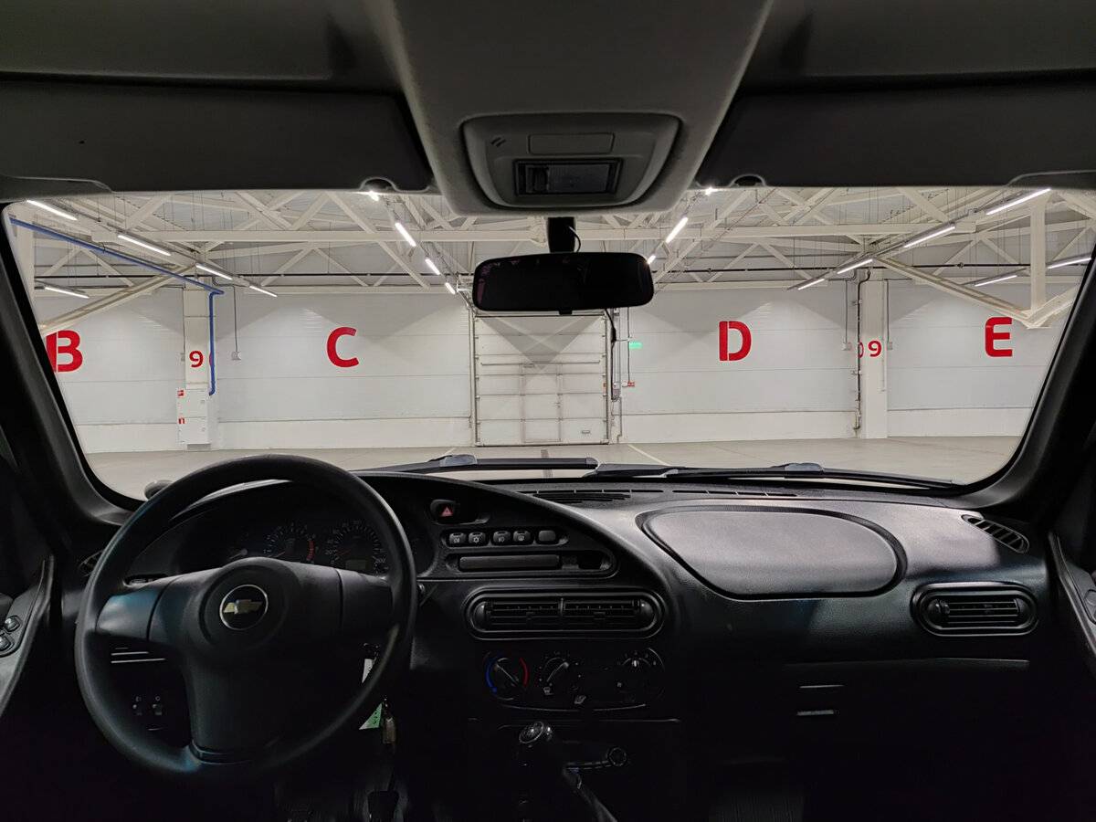 Chevrolet Niva с пробегом — 2017 год. Фото: #13