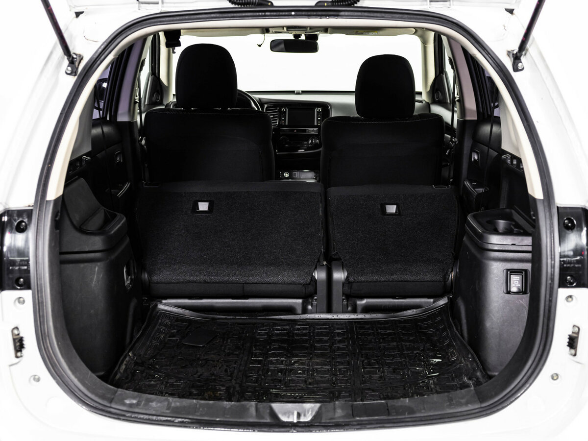 Mitsubishi Outlander с пробегом — 2018 год. Фото: #22