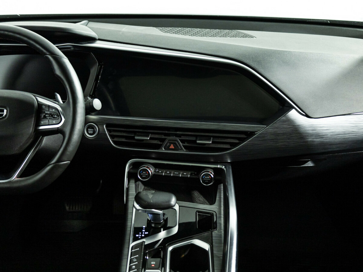 Geely Tugella с пробегом — 2023 год. Фото: #11